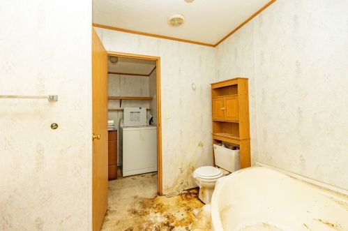 878 Methodist Rd, Greenville PA  16125-9427 exterior