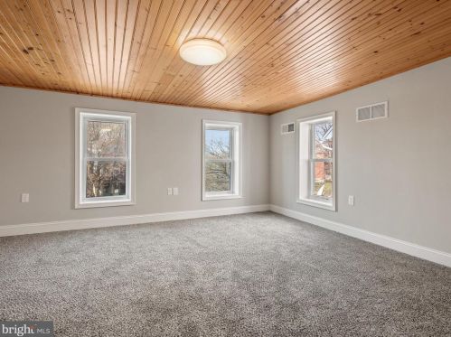413 Union St, Kennett Sq PA  19348-3334 exterior