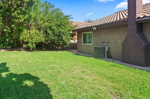 617 Pinecrest Ln, Walnut CA  91789-4163 exterior
