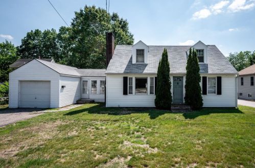 806 Central Ave, Dover, NH 03820-2520