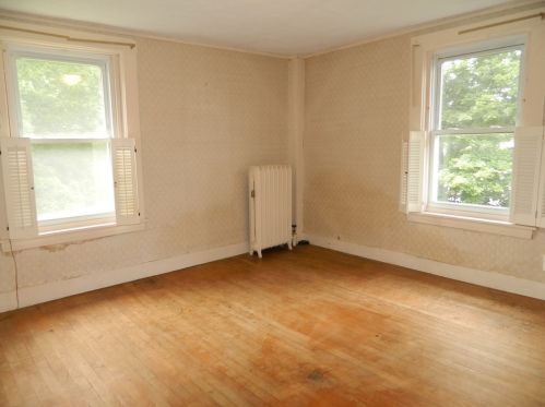 11 Pleasant St, Medfield MA  02052-2603 exterior