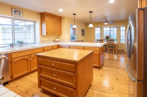 14812 Winding Creek Ct, Grass Valley CA  95949-7514 exterior