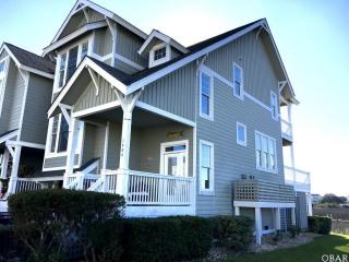 1604 Ballast Point Dr, Fort Raleigh City, NC 27954-9014