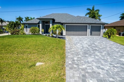 400 35th Pl, Cape Coral, FL 33993-5602
