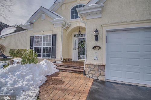 338 Bittlewood Ave, Berlin Boro, NJ 08009-9490