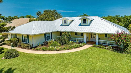 1516 Eagles Cir, Sebastian, FL 32958-6470