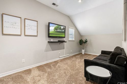 29172 Vallejo Ave, Temecula CA  92592-2302 exterior