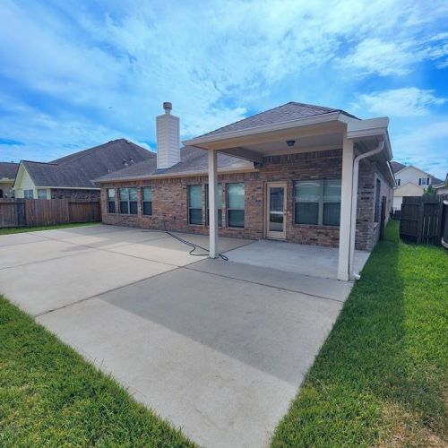 9814 Lynnrose Springs Dr, Tomball, TX 77375-8424