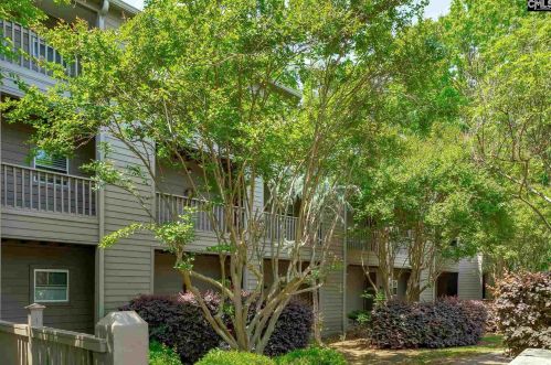 332 Edgewater Ln, Cayce-West Columbia, SC 29169-6957