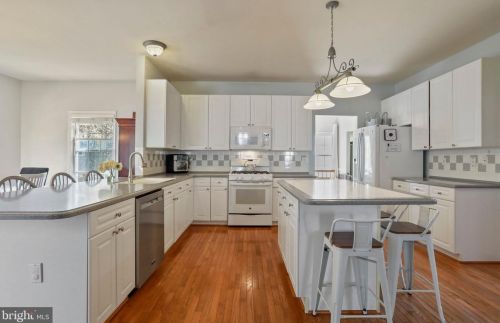 436 Spyglass Hill Dr, Charles Town WV  25414-4053 exterior