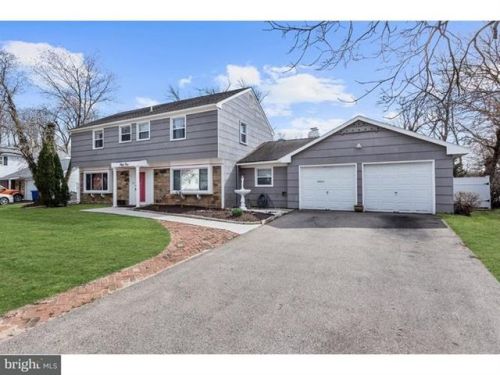 54 Tweedstone Ln, Willingboro, NJ 08046-3807