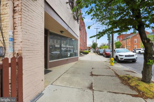216 Carlisle St, Hanover, PA 17331-2409