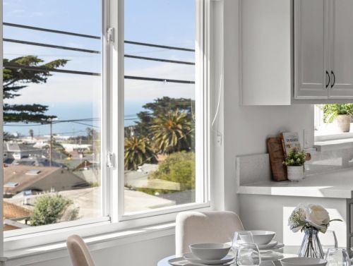 383 Monterey Rd, Pacifica CA  94044-1460 exterior