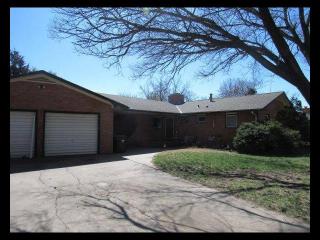 412 Park Ln, Moundridge KS  67107-7162 exterior