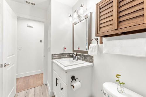 8435 Ahrentzen Ct, Citrus Heights CA  95610-2724 exterior