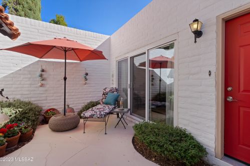 715 Las Lomitas Rd, Tucson, AZ 85704-2705