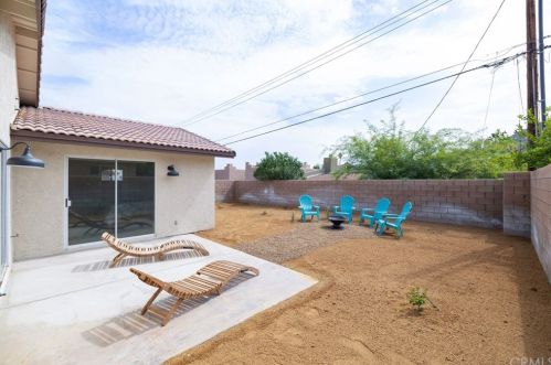 53140 Avenida Martinez, La Quinta CA  92253-5420 exterior
