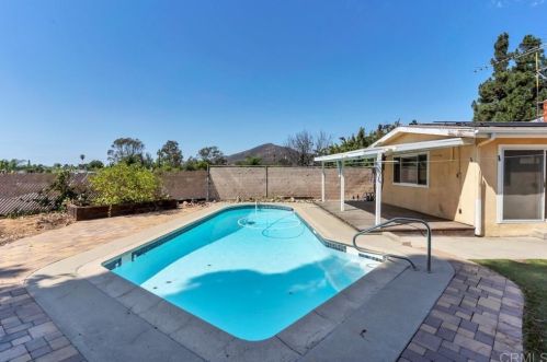 5920 Noraak Ct, La Mesa CA  91942-1824 exterior