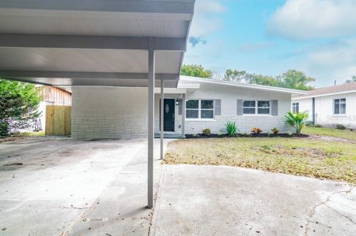 7016 Park Dr, New Port Richey, FL 34652-1342