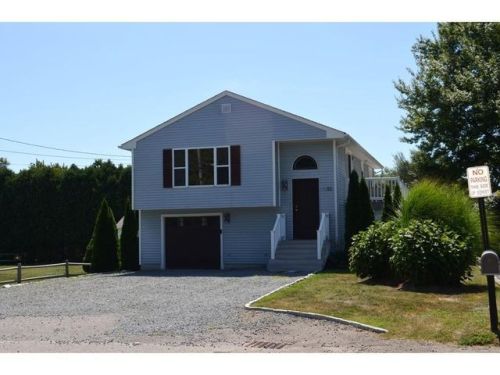 82 Angell Rd, South Kingstown RI  02882-5112 exterior