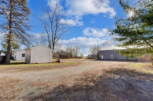 7186 National Rd, Brookville OH  45309-8784 exterior