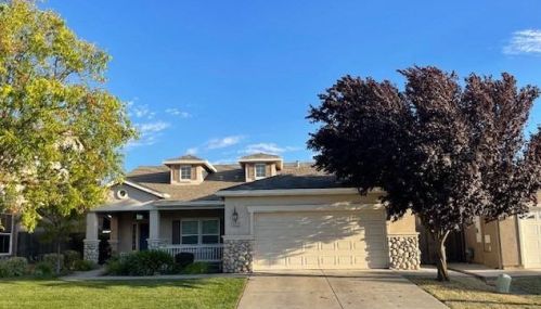 3300 Kyle Ave, Riverbank, CA 95367-3881