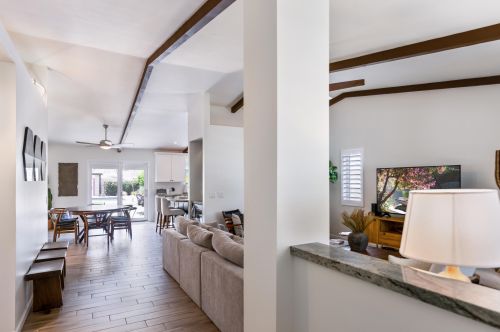 54435 Avenida Madero, La Quinta CA  92253-3620 exterior