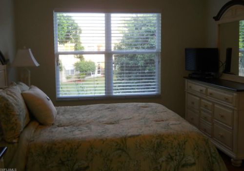 332 Bradstrom Cir, Naples FL  34113-7698 exterior