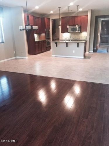 2855 Meadowview Dr, Gilbert, AZ 85298-5721