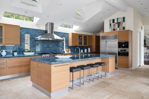 333 Belvedere Ave, Tiburon CA 94920-2429 exterior