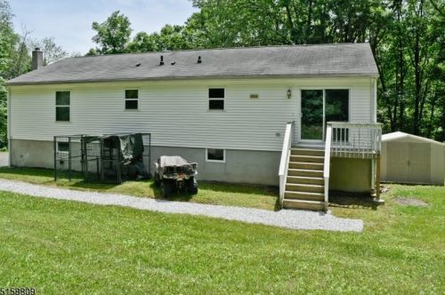 36 Pidgeon Hill Rd, Wantage NJ  07461-2729 exterior