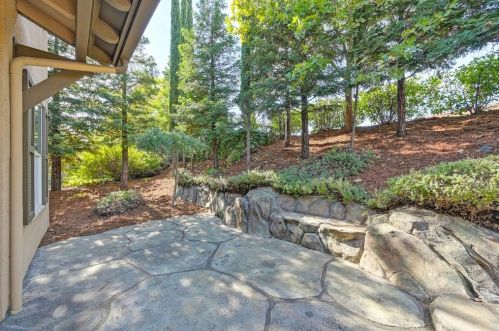 2073 Stonebriar Dr, Folsom, CA 95762-9673