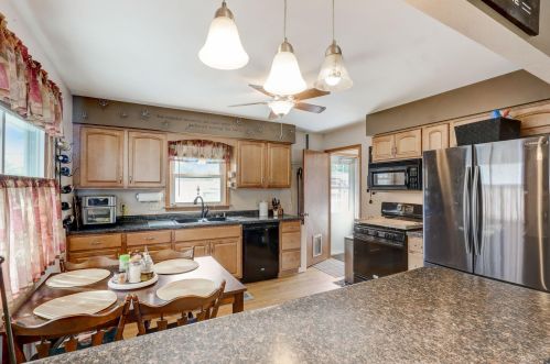 3221 98, Milwaukee WI 53214-2637 exterior