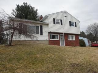 101 Smithfield Dr, Endicott NY  13760-4329 exterior