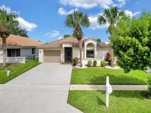 12121 Bay Club Dr, Boynton Beach, FL 33437-4105