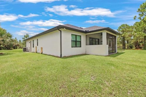 3657 20th Ave, Naples FL  34120-5577 exterior
