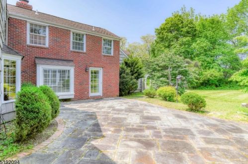 502 Van Beuren Rd, Morristown NJ  07960-6458 exterior