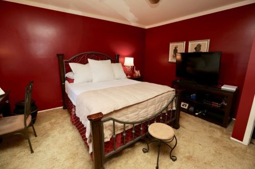 354 60th Dr, Gary, IN 46410-3049
