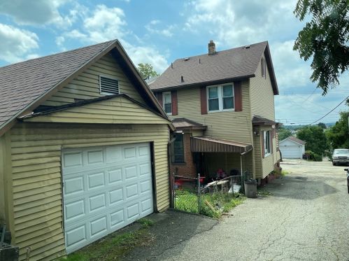 1511 Sumac St, Mckeesport, PA 15132-5432