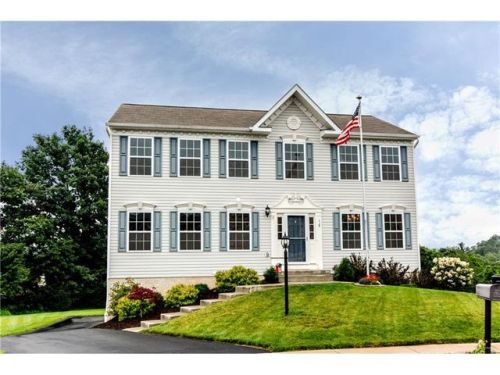 118 Oakwood Ln, Imperial, PA 15126-1400