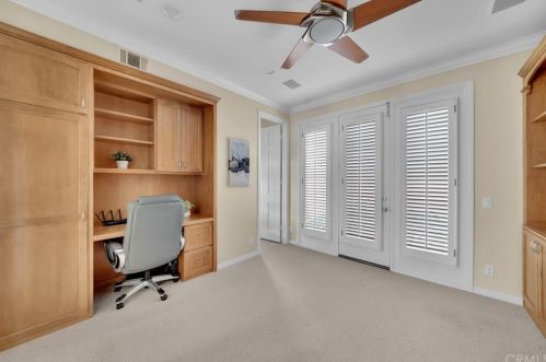 6471 Morningside Dr, Huntington Beach CA  92648-6106 exterior