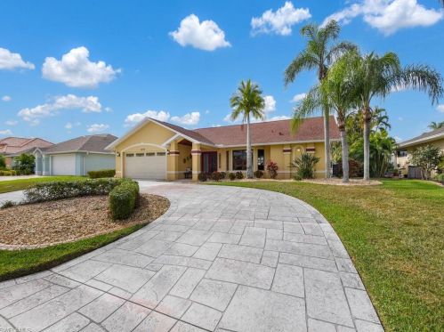 4926 10th Ave, Cape Coral, FL 33914-4321