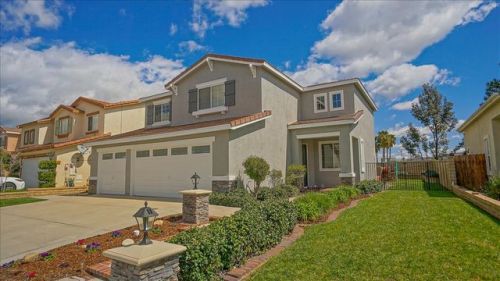30418 Barcelona Rd, Santa Clarita, CA 91384-4727