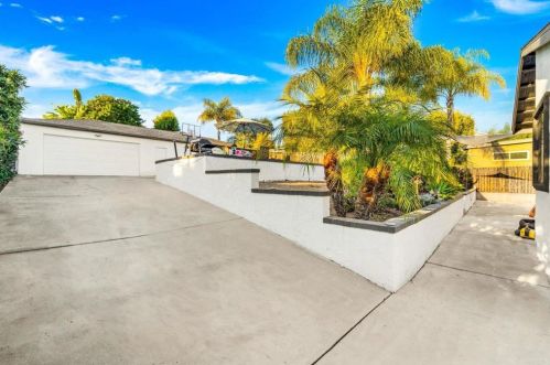 9378 Manor Dr, La Mesa CA  91942-3618 exterior