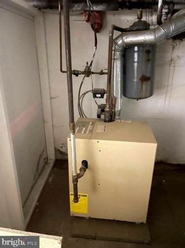 1040 Liberty St, Camden NJ  08104-1146 exterior