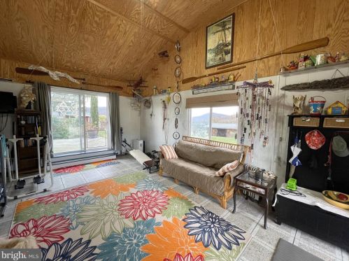 248 Hill Top Ct, Richmond National Battlefiel VA  22835-7135 exterior