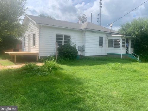 9721 Lawyers Rd, Spotsylvania VA  22551-5511 exterior