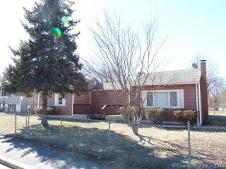 20 Midway Oval, Groton, CT 06340-4833