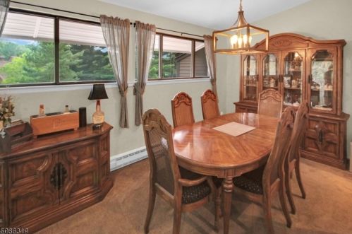 2 Meadowview Dr, Annandale NJ  08801-1516 exterior