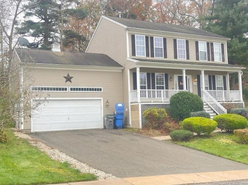 93 Cougar Dr, Manchester, CT 06040-6379